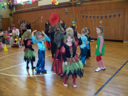 Kindertanzgruppe Kindertanzgruppe