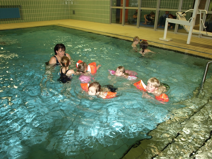 2013-12-10 16.02.58 16 TG Kinderschwimmen