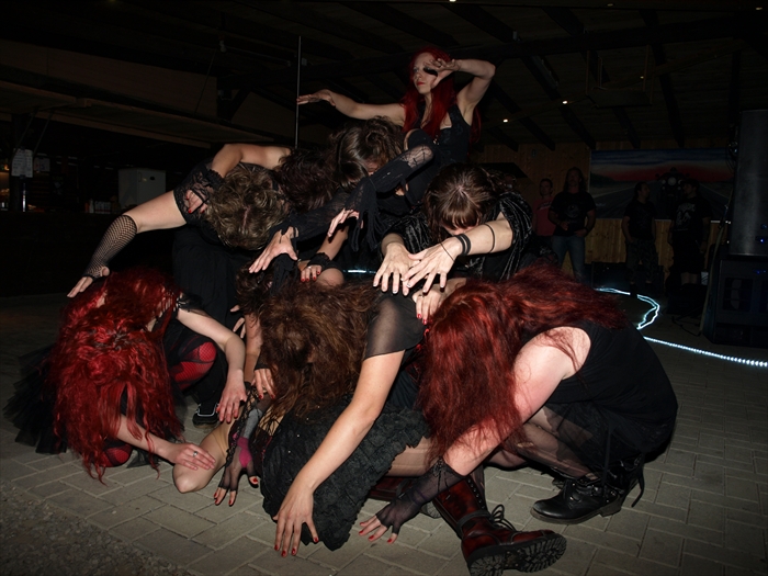 2014-06-07 22.37.02 19 Schwiegerswacken Open Air Hells Belles