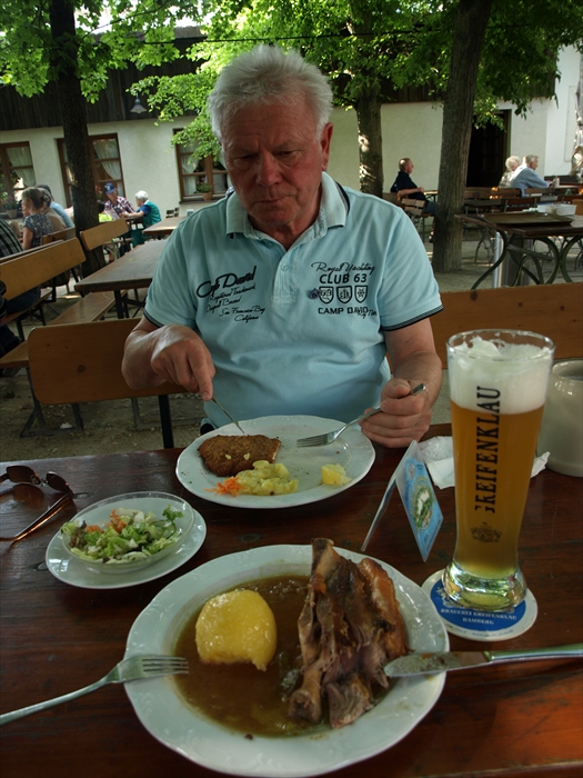 2015-06-12 18.02.43 015 TG Radtour Männer