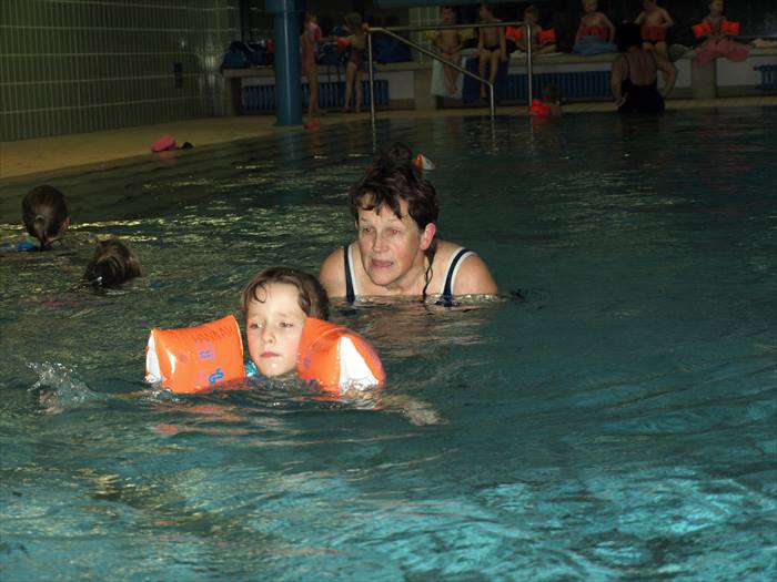 2016 12 06 16 16 23 50 Kinderschwimmen