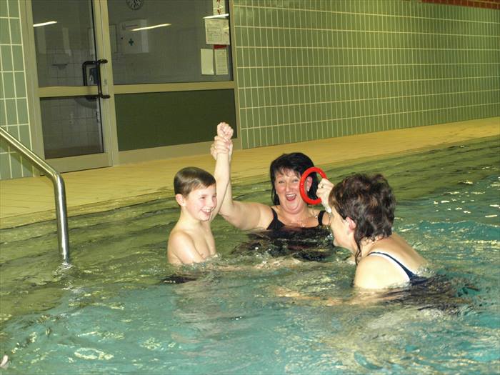 2016 12 06 16 28 09 56 Kinderschwimmen