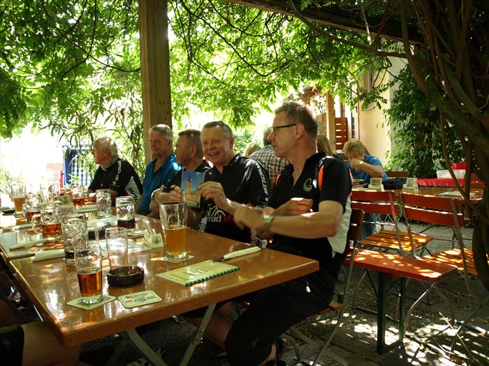 2016-06-25 12-26-59 09 Radtour TG Männer VW