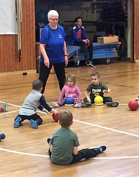 2017 12 03 15 37 23 06 AS TG Turnnachmittag