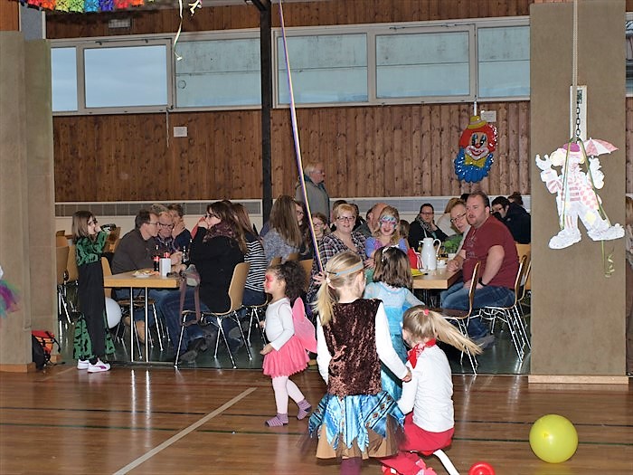 2018 02 11 15 33 33 19 TG Kinderfasching