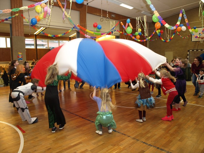 2018 02 11 16 02 16 42 TG Kinderfasching