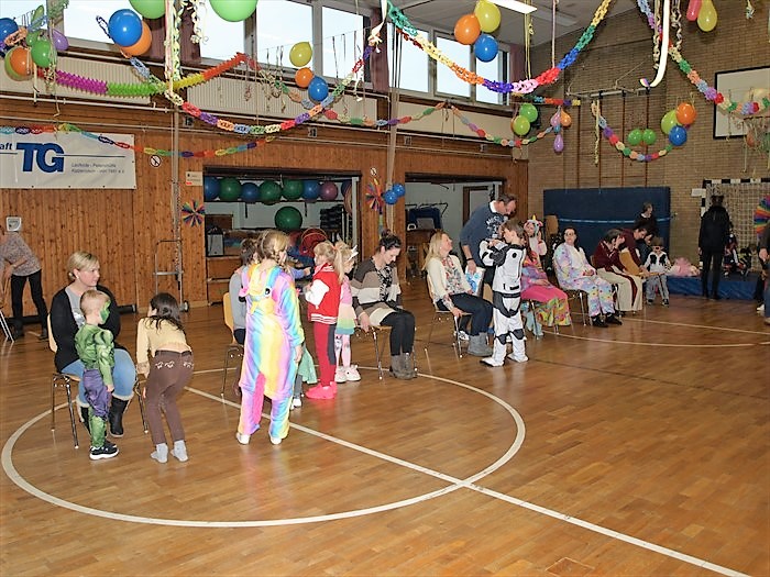 2018 02 11 16 15 16 63 TG Kinderfasching
