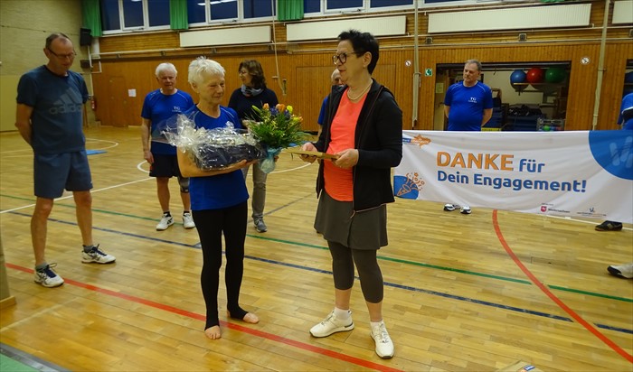 EhrenamtÜberraschtChristineSchrader2